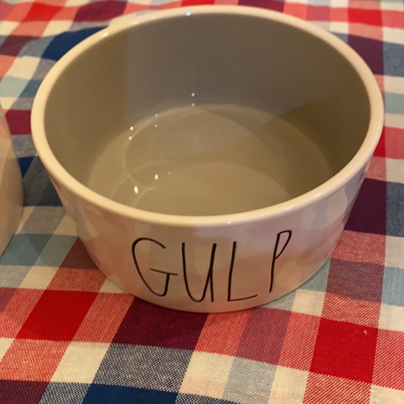 Rae Dunn pet bowls - Picture 3 of 4